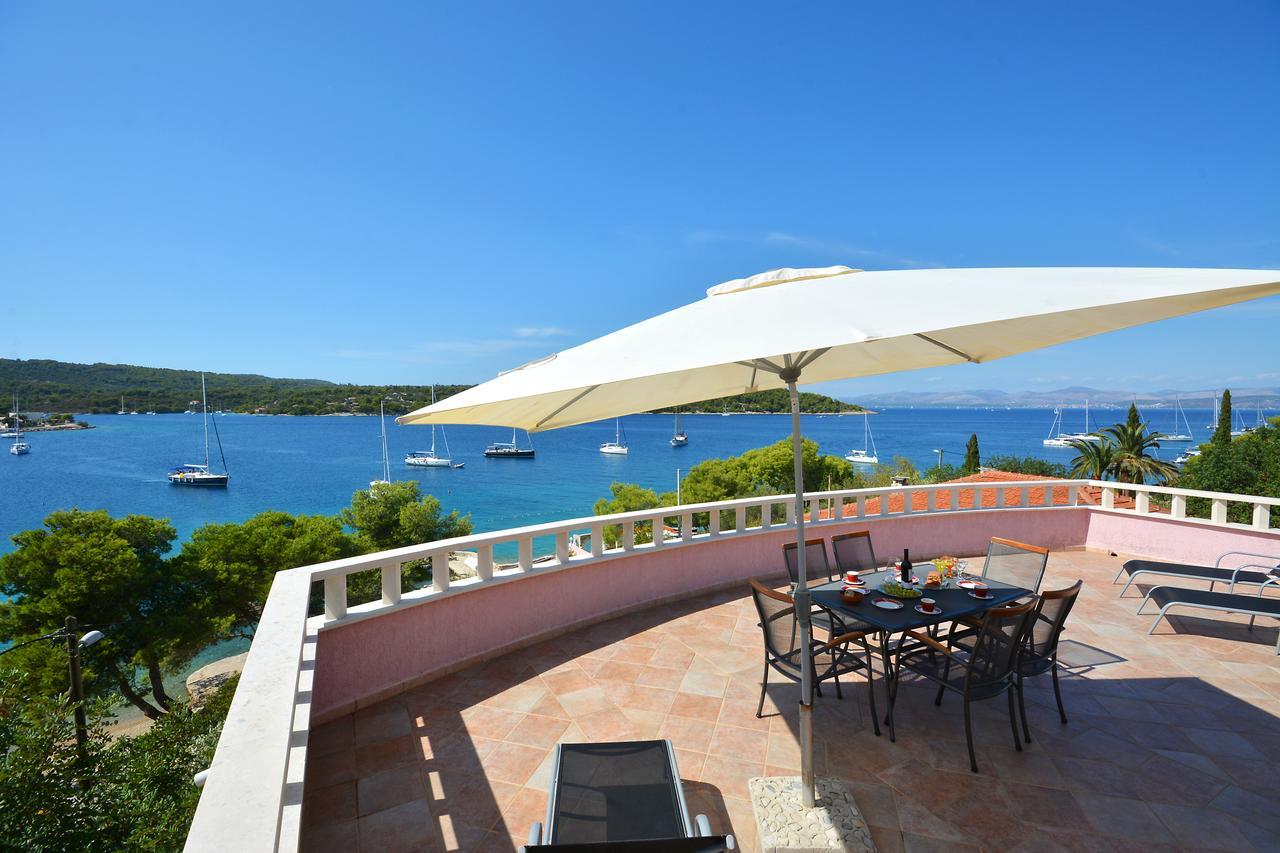 Villa Paris Nečujam 外观 照片