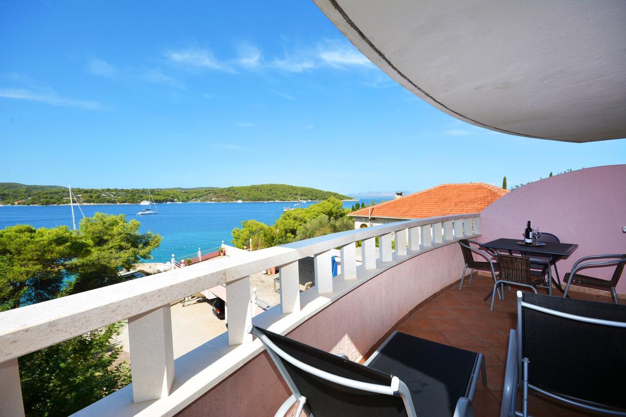 Villa Paris Nečujam 外观 照片